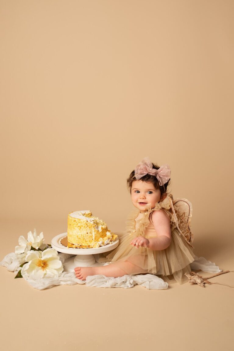 Smash the cake