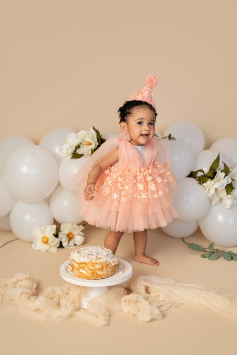 Smash the cake