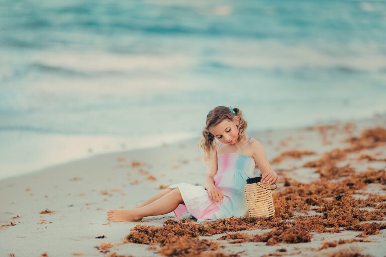 Outdoor photoshoot by Tara Bergman, Miami